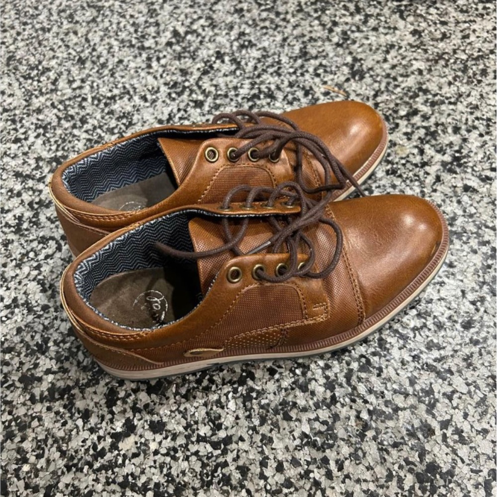 Kids shoes